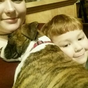 Meet your Posher, Chloe